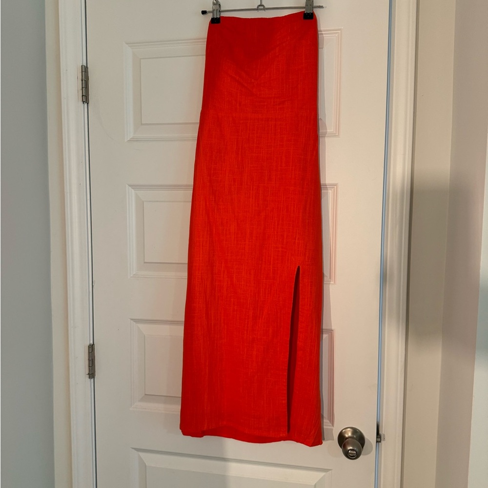 Beautiful strapless linen cowl color dress. Brand new with tags never worn